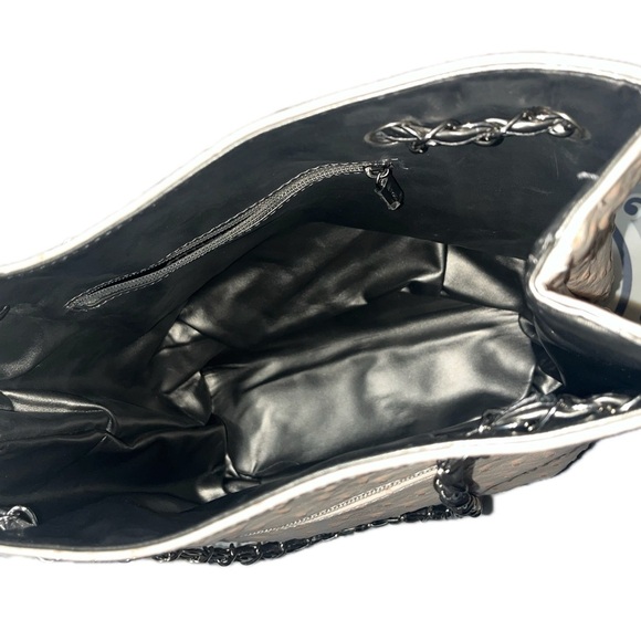 Laila Bags From Disney World Reversible Blush Ostrich/Silver-Gray Metallic Bag - Picture 6 of 9